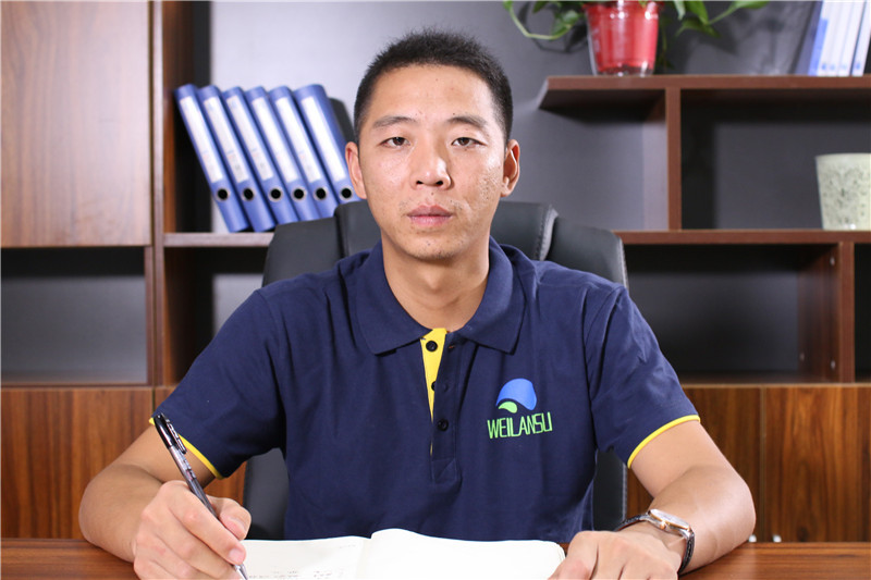 車(chē)用尿素公司,汽車(chē)尿素溶液加工,汽車(chē)尿廠家哪家好.jpg